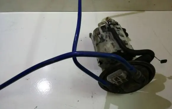 Opel Zafira A Fuel level sensor 13142912 0580300033