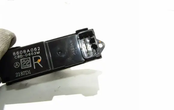 Peugeot 4007 Electric window control switch 8608A062