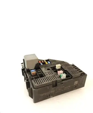 Volvo XC90 Fuse module 31473569