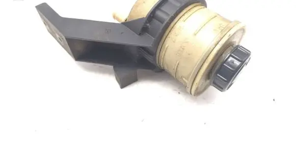 Power steering fluid tank/reservoir