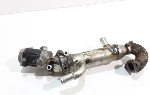 Land Rover Discovery 3 - LR3 EGR valve 4R8Q9Y493BJ