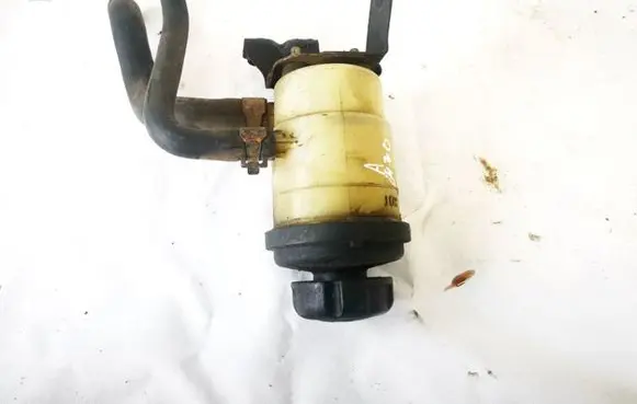 KIA Sorento Power steering fluid tank/reservoir
