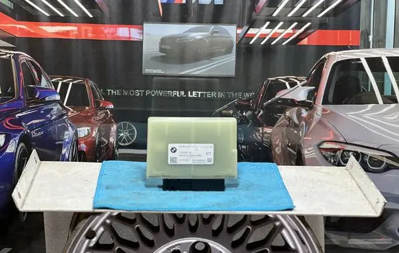 BMW 5 G30 G31 G38 Adblue control unit 5A01EC2