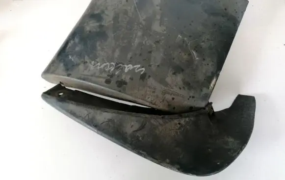 Mazda Millenia Side skirt rear trim t00151pp1