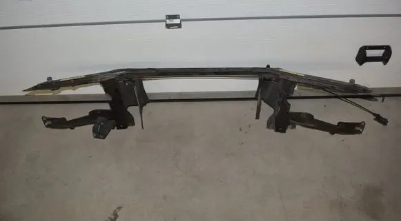 BMW X5 E53 Radiator support slam panel