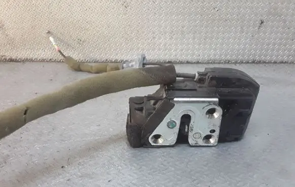 Renault Koleos I Front door lock
