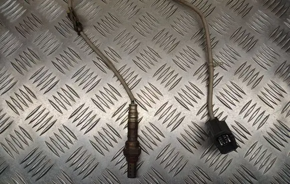 Mazda 3 I Lambda probe sensor Z602 07E234750