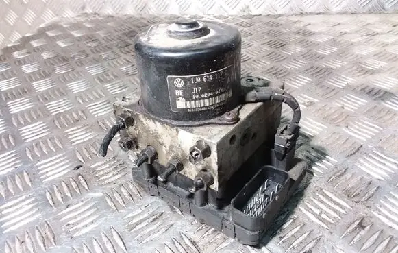 Seat Toledo II (1M) ABS Pump 1J0907379G 1J0614117C