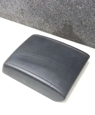 Jaguar XF Armrest 