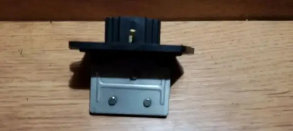 Mazda 323 Heater blower motor/fan resistor