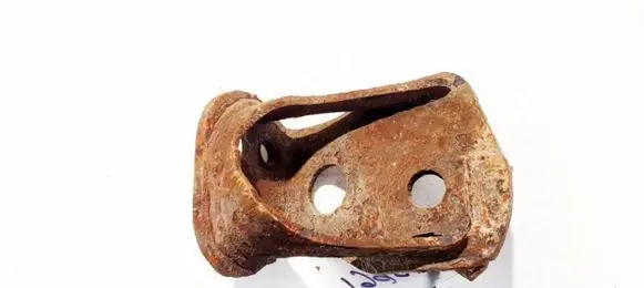 Toyota RAV 4 (XA30) Bracket in trunk/boot 