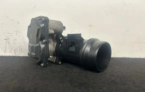 BMW 5 F10 F11 Throttle valve 10378517 50836904 7810752
