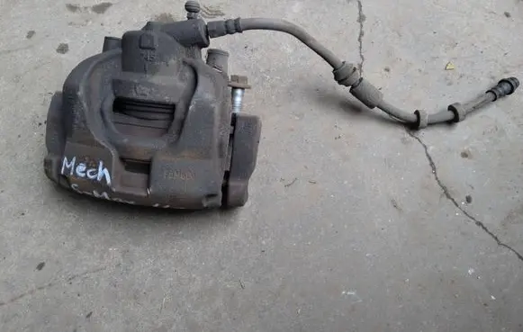 Ford S-MAX Front brake caliper