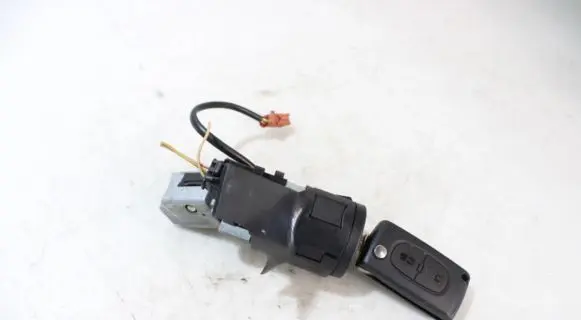 Peugeot 207 Ignition lock 36.410.600