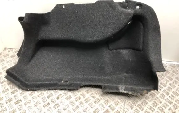 Trunk/boot lower side trim panel