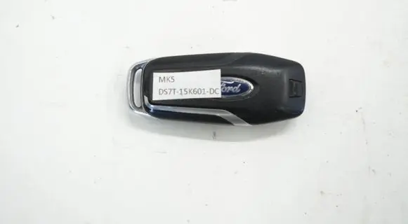 Ford Mondeo MK V Ignition key/card DS7T15K601DCACR DS7T15K601DC