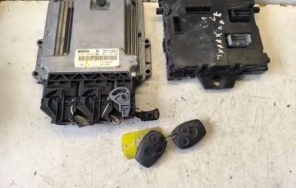 Opel Movano B Engine ECU kit and lock set 0281017977 237100899R 237101487R