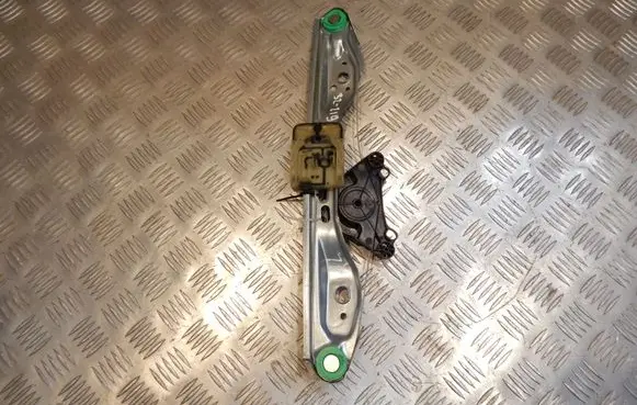 Rear window lifting mechanism without motor