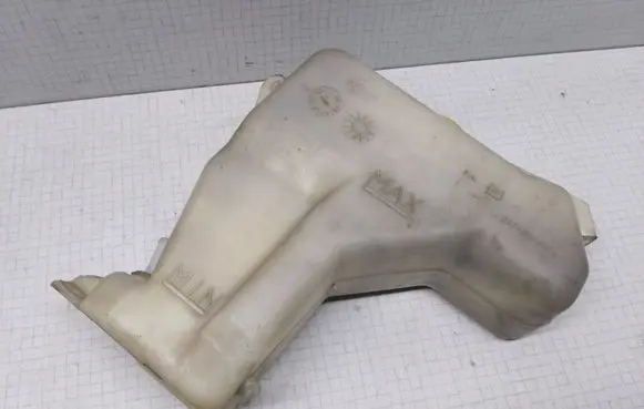 Nissan Primera Coolant expansion tank/reservoir 21710BM410