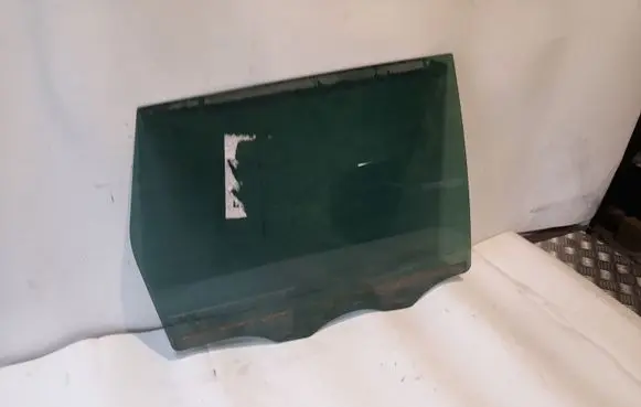 Volkswagen Touareg II Rear door window glass