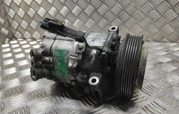 Opel Signum Air conditioning (A/C) compressor (pump) 7368909304
