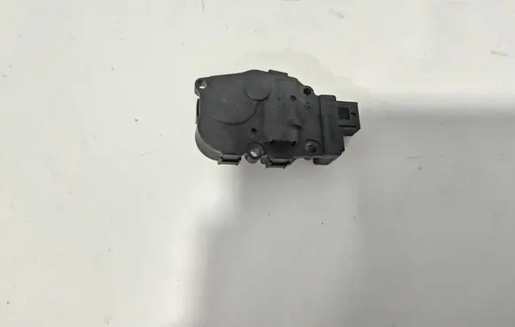 Porsche Macan (95B) Air flap motor/actuator 99162442502 991624425
