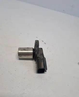 Nissan X-Trail T30 Crankshaft position sensor 0296001170