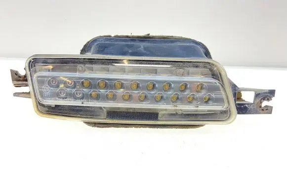 Subaru Outback Tailgate rear/tail lights 84912AG270 84912AG271