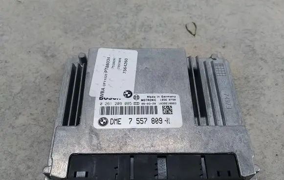 BMW 1 E81 E87 Engine control unit/module ECU 7557809