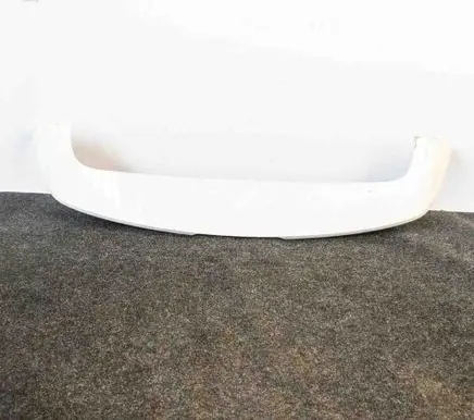 Tailgate/trunk spoiler