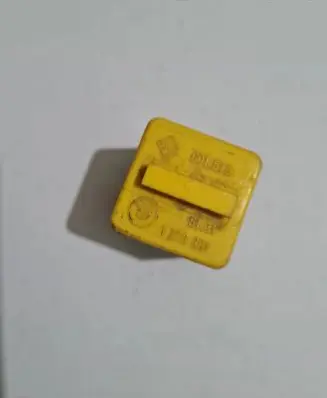 BMW 5 E34 Other relay 1378301 6131 601576
