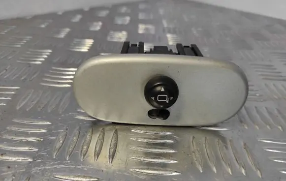Mini Cooper Hatch Hardtop Wing mirror switch 6915123