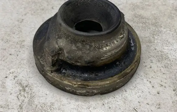 Audi A3 S3 8L Front coil spring rubber mount 1J0512149B