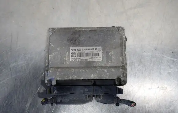 Skoda Fabia Mk2 (5J) Engine control unit/module ECU 03E906023AC