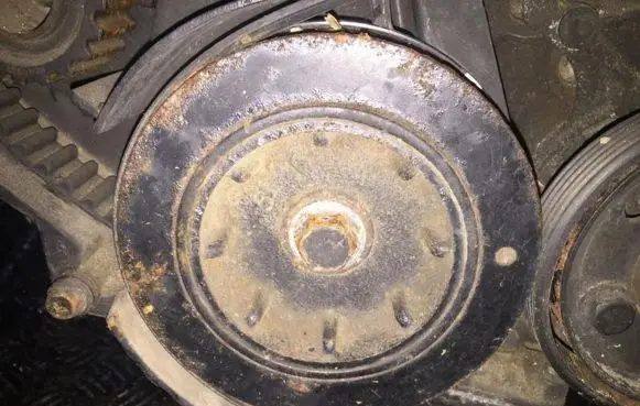Renault Kangoo I Crankshaft pulley