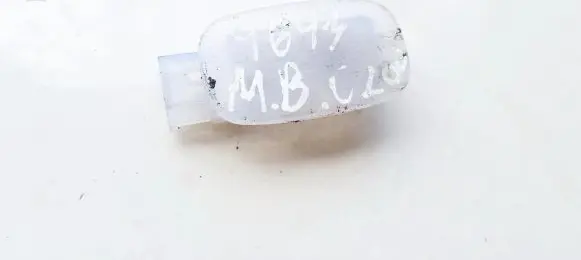 Front fender indicator light