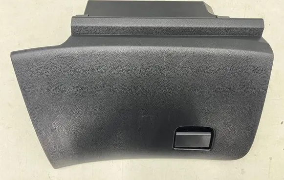 Glove box