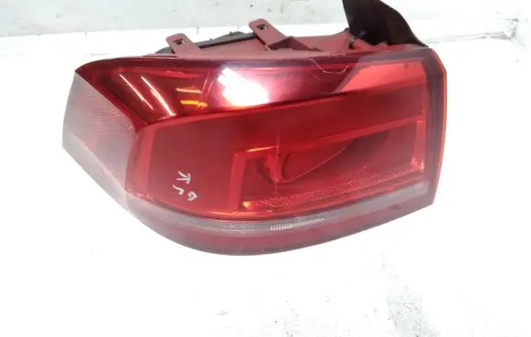 Volkswagen PASSAT B7 Rear/tail lights 3AE945095F