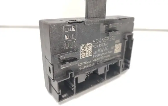 Volkswagen Golf VII Door control unit/module 5Q4959392 2840950212300