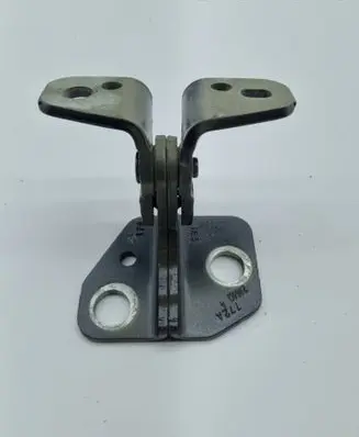 Chrysler Pacifica Front door lower hinge 85574F