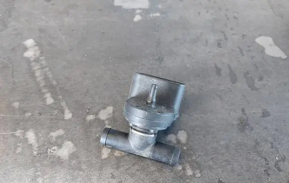 Dacia Logan I LP gas reducer temperature sensor PS-04 17SKV607