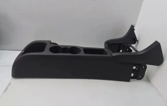 Ford Focus Center console 4M5XA04584