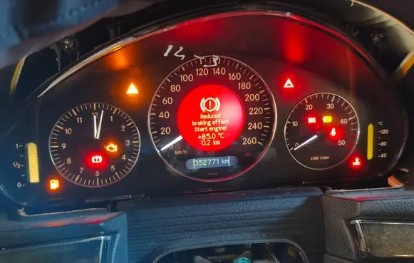 Mercedes-Benz E W211 Speedometer (instrument cluster) A2115405611 1100802500 008774