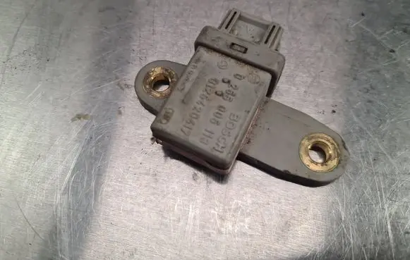 Mercedes-Benz C W203 ESP acceleration yaw rate sensor 0265005113 0125420417