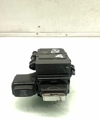 Volvo V70 Ignition lock 3043A6G9FXCVR