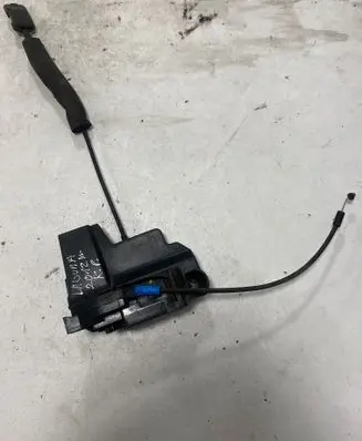Renault Laguna III Front door lock 805000004R