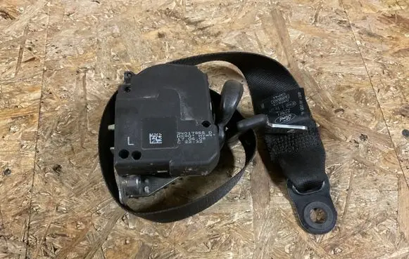 Ford Focus Front seatbelt 4M51A61295AL