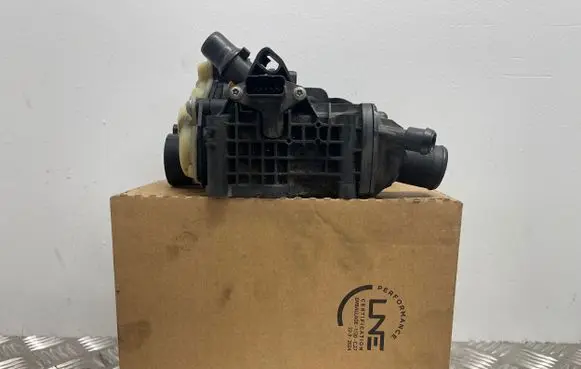 Ford Transit Thermostat/thermostat housing 9849443980
