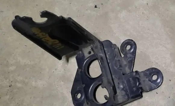 Mercedes-Benz Sprinter W906 ABS pump bracket A0004314140 1261320822 140912