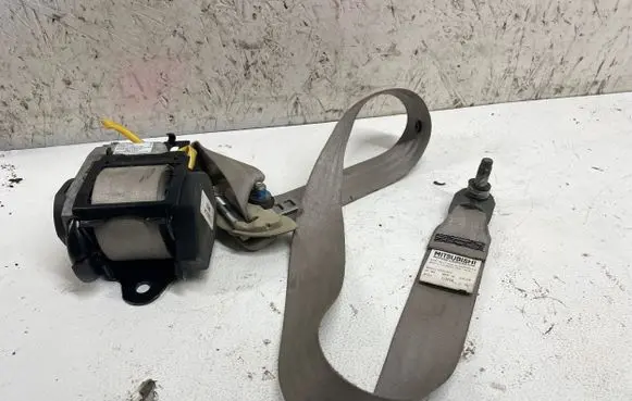 Citroen C-Crosser Front seatbelt 6091406